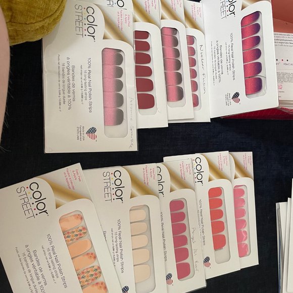 HUGE COLLECTION | 100 COLOR STREET NAIL POLISH STRIPS RETIRED SHADES - Picture 4 of 5